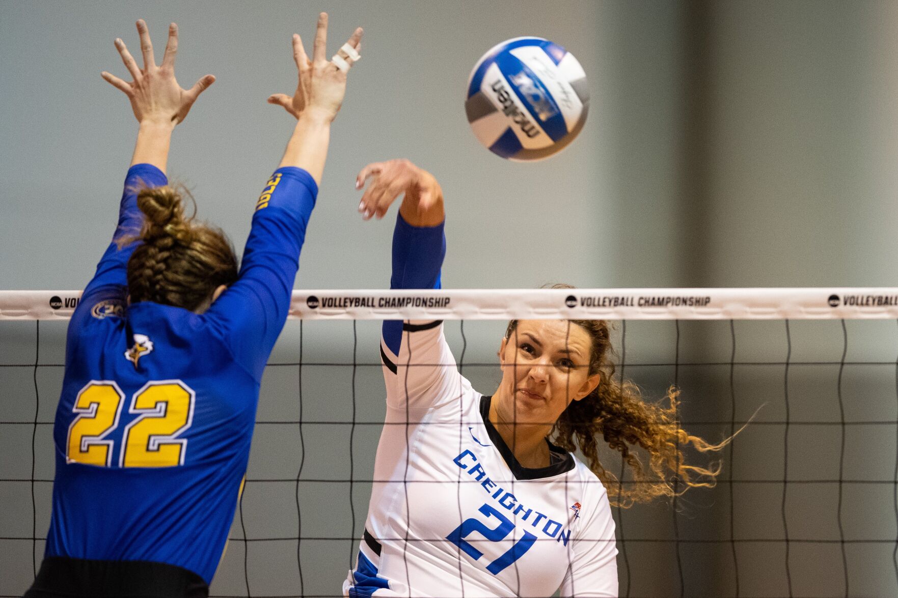 041521-owh-spo-cuvolley-ar17.JPG